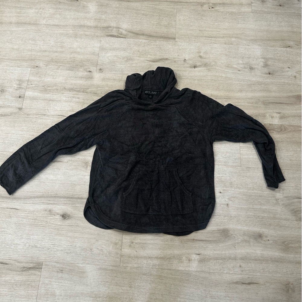 Barefoot dreams sweatshirt